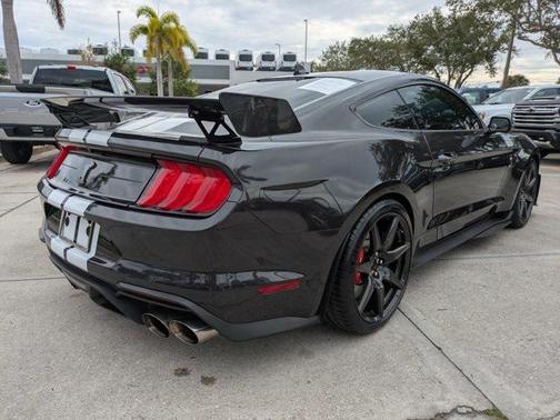 2022 Ford Shelby GT500 Base