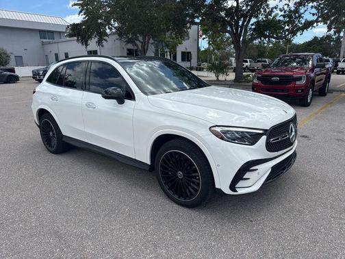 Polar White 2025 Mercedes-Benz GLC 300 4MATIC