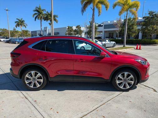 2024 Ford Escape Platinum