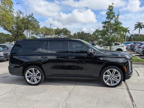 2025 Cadillac Escalade Sport