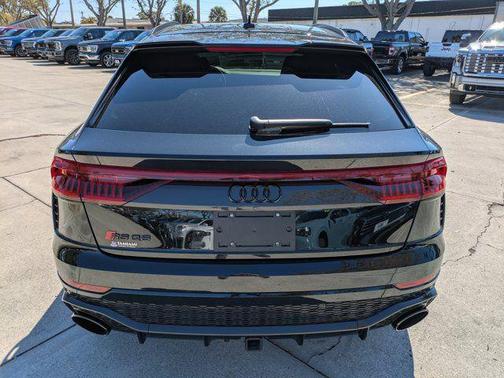 2024 Audi RS Q8 4.0T