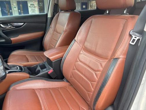 2017 Nissan Rogue SL