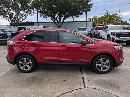 Rapid Red Metallic Tinted Clearcoat 2020 Ford Edge SEL