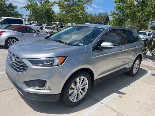 2022 Ford Edge Titanium