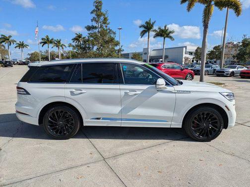 2022 Lincoln Aviator Reserve AWD