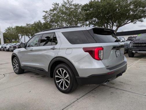 2023 Ford Explorer ST-Line