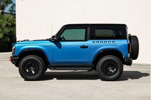 OXFORD WHITE 2025 Ford Bronco Stroppe Edition