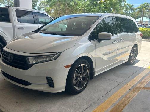 Platinum White Pearl 2023 Honda Odyssey Elite