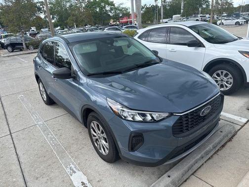 VAPOR BLUE METALLIC 2023 Ford Escape Active