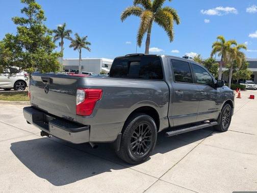 2019 Nissan Titan SV