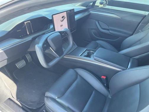 2022 Tesla Model S Plaid