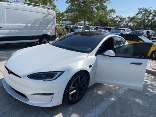 2022 Tesla Model S Plaid