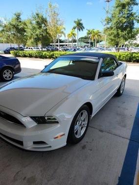 2014 Ford Mustang V6