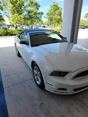 2014 Ford Mustang V6