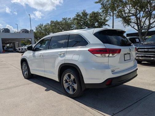 2019 Toyota Highlander Limited Platinum
