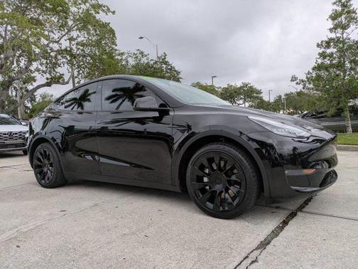 2021 Tesla Model Y Long Range Dual Motor All-Wheel Drive