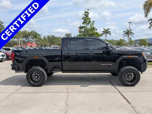 2023 GMC Sierra 2500 AT4