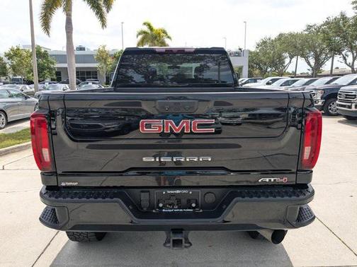 2023 GMC Sierra 2500 AT4