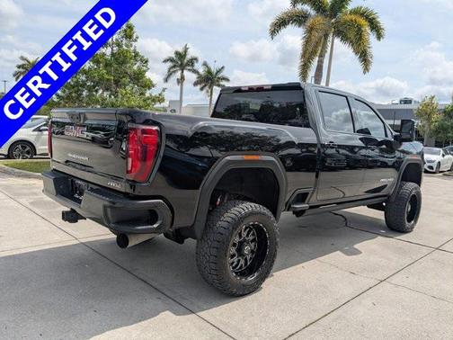 2023 GMC Sierra 2500 AT4
