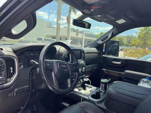 2023 GMC Sierra 2500 AT4