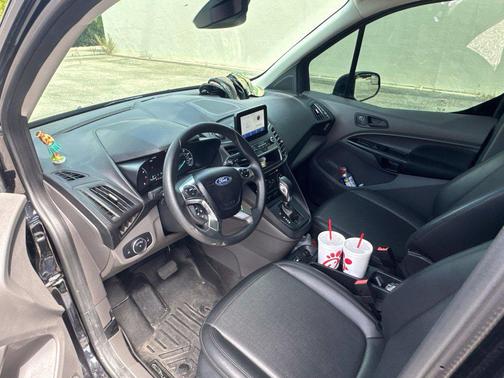 Agate Black Metallic 2023 Ford Transit Connect XL Cargo Van