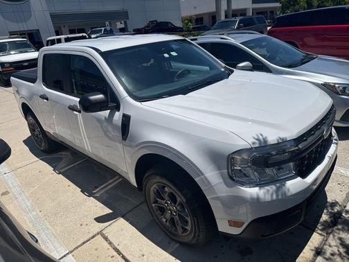 OXFORD WHITE 2024 Ford Maverick XLT