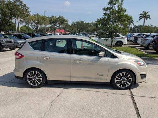 2017 Ford C-Max Energi Titanium