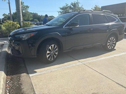 Crystal Black Silica 2024 Subaru Outback Limited XT