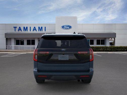 STONE BLUE METALLIC 2026 Ford Expedition Tremor