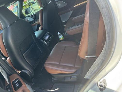 PRISTINE WHITE MET 3C 2023 Lincoln Aviator Reserve