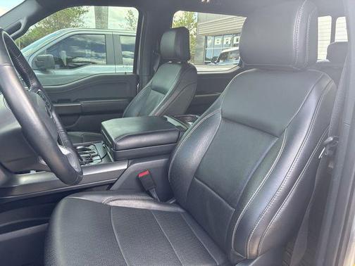 ICONIC SILVER METALLIC 2024 Ford F-150 Lariat