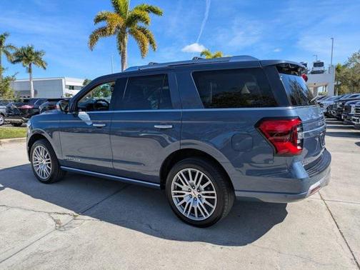 2022 Ford Expedition Platinum