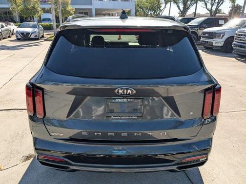 2021 Kia Sorento S