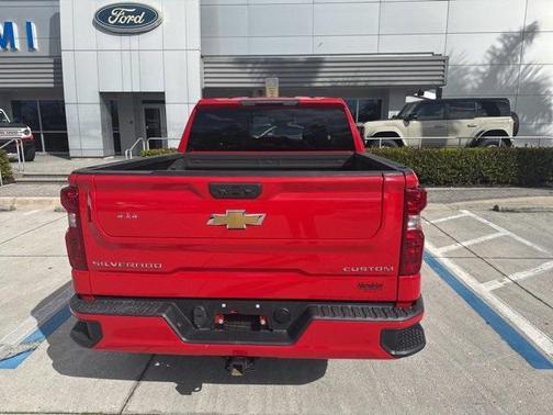 2022 Chevrolet Silverado 1500 Custom
