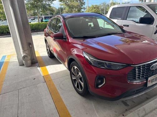 2023 Ford Escape Platinum