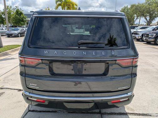 Baltic Gray Metallic Clearcoat 2022 Jeep Wagoneer Series III 4x4