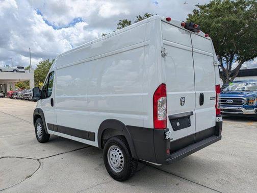 Bright White Clearcoat 2024 RAM ProMaster 2500 Tradesman