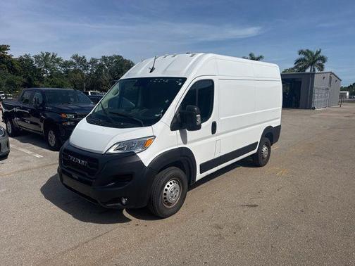 Bright White Clearcoat 2024 RAM ProMaster 2500 Tradesman