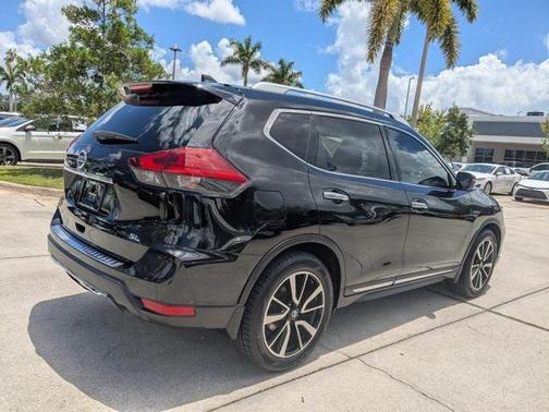 2017 Nissan Rogue SL
