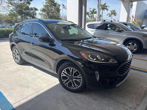 2020 Ford Escape SEL