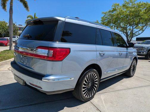 CHROMA CRYSTAL BLUE PREMIUM 2020 Lincoln Navigator Black Label