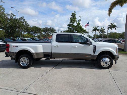 STAR WHITE 2026 Ford F-450 King Ranch