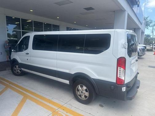 2017 Ford Transit-350 XL