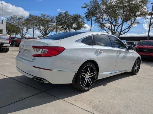 2022 Honda Accord Touring 2.0T