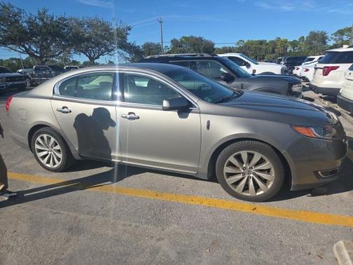 2015 Lincoln MKS Base