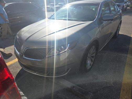 2015 Lincoln MKS Base