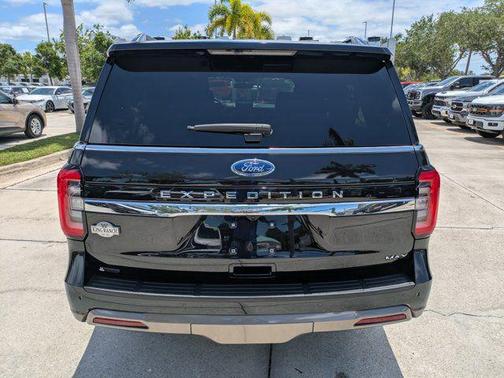 AGATE BLACK METALLIC 2023 Ford Expedition Max King Ranch
