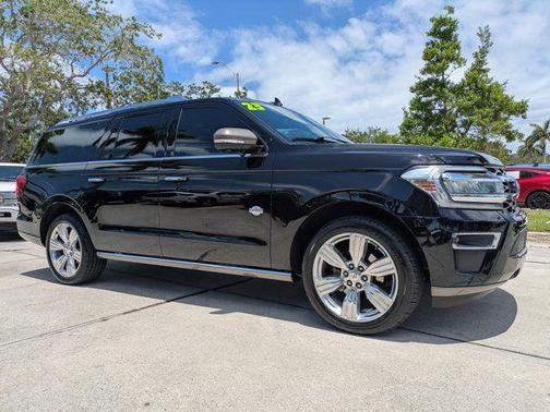 AGATE BLACK METALLIC 2023 Ford Expedition Max King Ranch