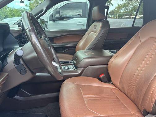 AGATE BLACK METALLIC 2023 Ford Expedition Max King Ranch