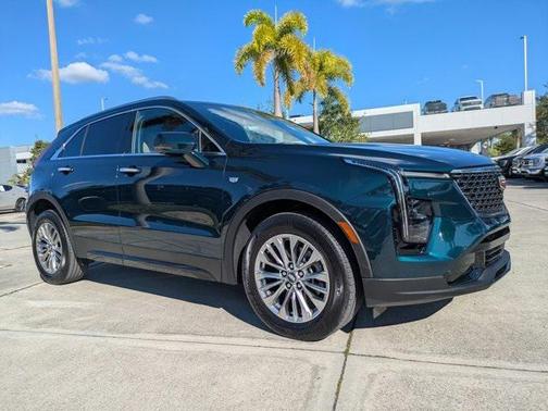 2024 Cadillac XT4 Premium Luxury